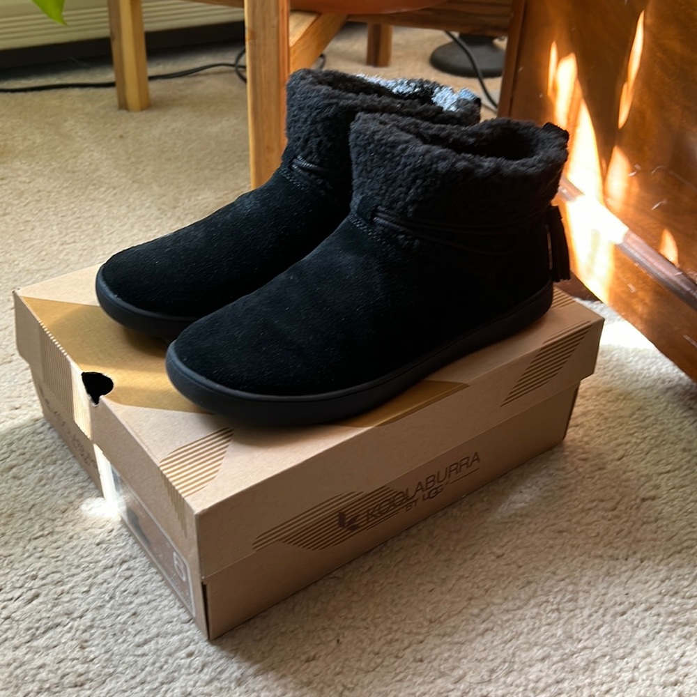 Koolaburra by Ugg black boots
